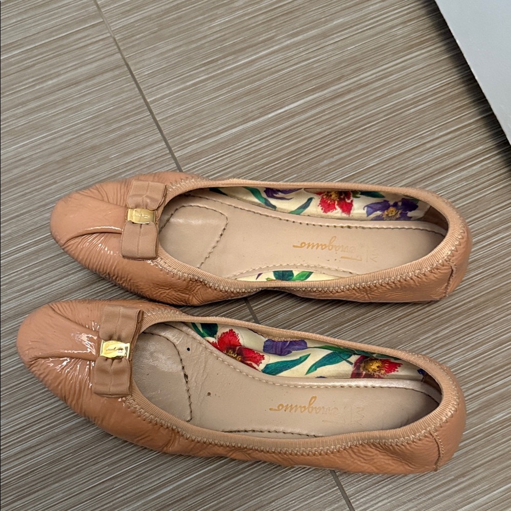 Salvatore Ferragamo Tan Women's Flats with Gold Accent